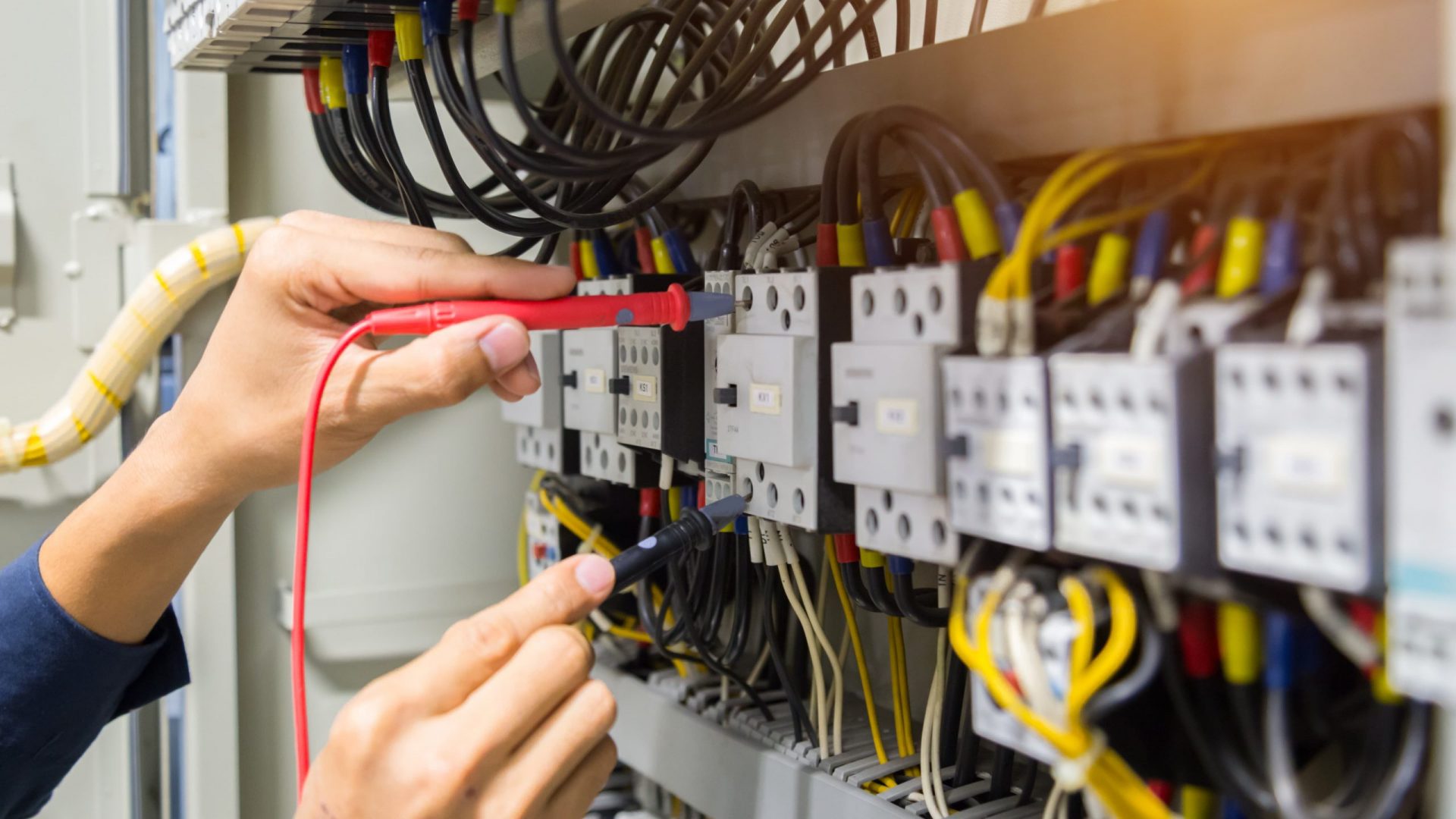 Learn the Basics of Home Electrical Wiring CoyneCollege scaled 1 Course